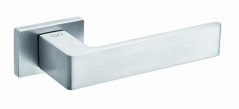 Klamka Apollo RT KART M 700 chrom mat na rozecie prostokątnej Infinity Line