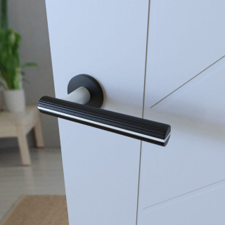 Klamka Capri KPRI B00/M700 czarna/chrom mat na rozecie okrągłej Infinity Line