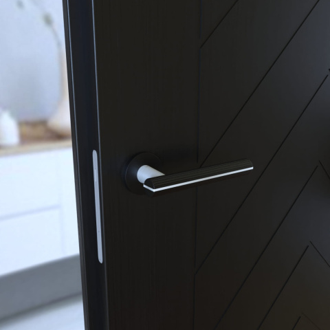 Klamka Capri KPRI B00/M700 czarna/chrom mat na rozecie okrągłej Infinity Line