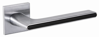 Klamka Ferrara KFRA S M700/B00 chrom mat/czarna na rozecie kwadratowej Infinity Line