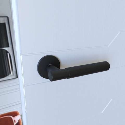 Klamka Tess KTS O B00 czarna na rozecie okrągłej Infinity Line