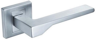 Klamka Nove KNV M 700 chrom mat na rozecie kwadratowej Infinity Line