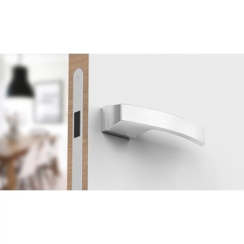 Klamka Arc chrom szczotkowany na rozecie ukrytej prostokątnej Corona