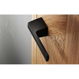 Klamka Optima czarna na rozecie ukrytej prostokątnej Corona