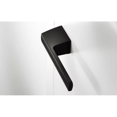 Klamka Optima czarna na rozecie ukrytej prostokątnej Corona