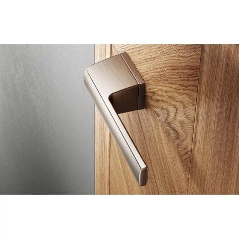 Klamka Optima nikiel szczotkowany na rozecie ukrytej prostokątnej Corona