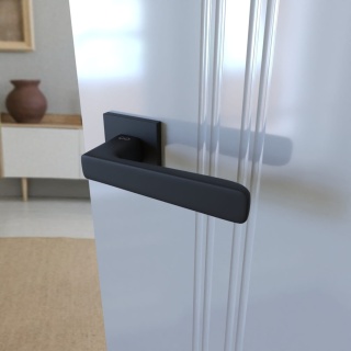 Klamka Parma fit KPR B00 czarna na rozecie kwadratowej Infinity Line