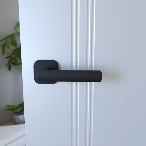 Klamka Torino fit KTF QO B00 czarna na rozecie kwadrat - owal Infinity Line