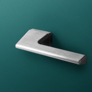 Klamka Ventus chrom szczotkowany na rozecie prostokątnej VDS