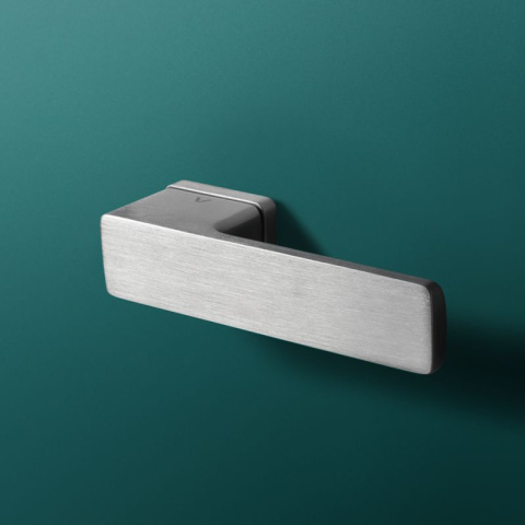 Klamka Cube chrom szczotkowany na rozecie prostokątnej VDS