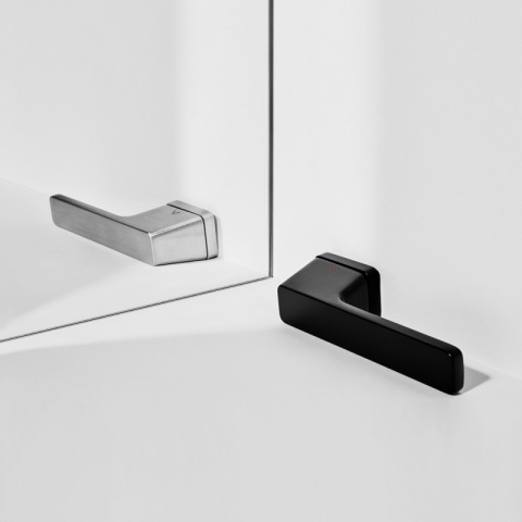 Klamka Sonic czarna na rozecie prostokątnej VDS