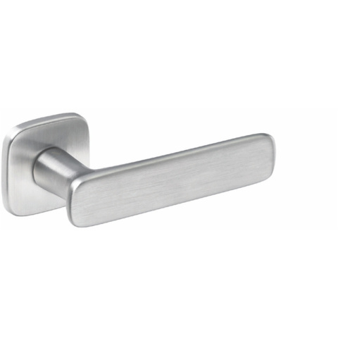 Klamka Flow chrom szczotkowany na rozecie kwadratowej VDS