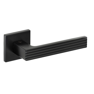 Klamka Felice fit czarna na rozecie kwadratowej VDS