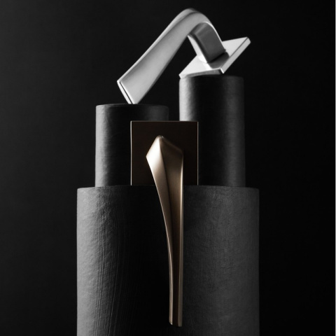 Klamka Heavy fit antracyt na rozecie kwadratowej VDS