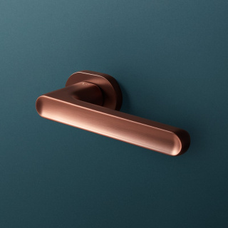 Klamka Jacob miedź-satyna na rozecie owalnej VDS