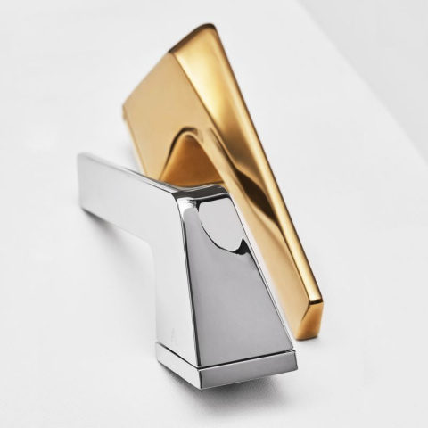 Klamka Livorno fit złota PVD na rozecie prostokątnej VDS