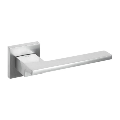 Klamka Cosmo chrom-satyna na rozecie kwadratowej VDS