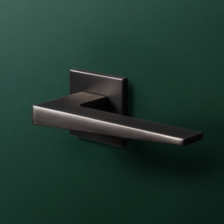 Klamka Tito fit antracyt na rozecie kwadratowej VDS