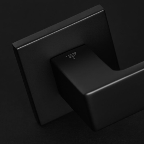 Klamka Spark fit czarna na rozecie kwadratowej VDS