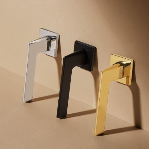 Klamka Icon fit czarna na rozecie kwadratowej VDS