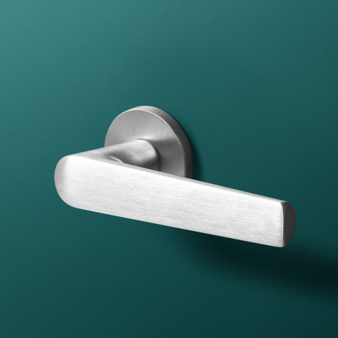 Klamka Mila fit chrom szczotkowany na rozecie okrągłej VDS