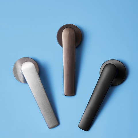 Klamka Mila fit czarna na rozecie okrągłej VDS