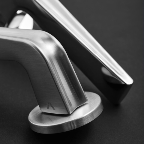 Klamka Radius fit chrom-satyna na rozecie okrągłej VDS