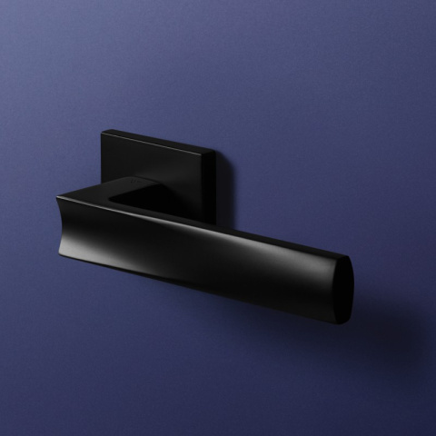 Klamka Euforio fit czarna na rozecie kwadratowej VDS