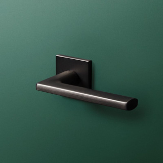 Klamka Cruz fit antracyt na rozecie kwadratowej VDS