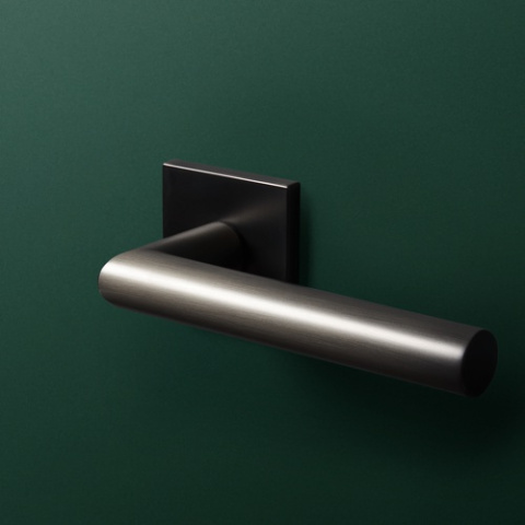 Klamka Vinci Q fit antracyt na rozecie kwadratowej VDS