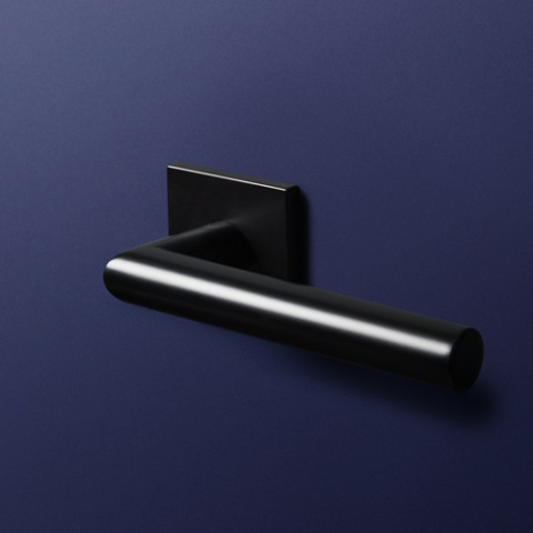 Klamka Vinci Q fit czarna na rozecie kwadratowej VDS