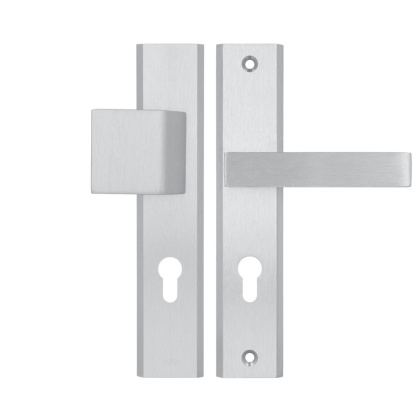 Klamko Pochwyt AXA Haga ++ F1 srebrna rozstaw 72 mm