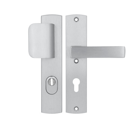 Klamko Pochwyt AXA Apollo Flex Premium ++ F1 srebrna rozstaw 72 mm