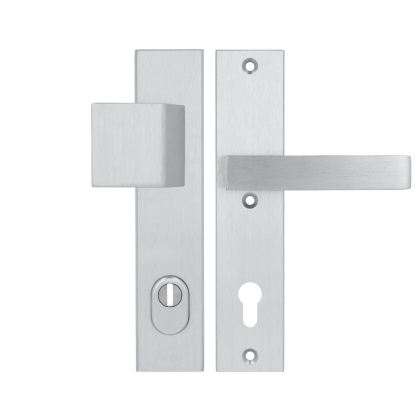 Klamko Pochwyt AXA Royal Flex ++ F1 srebrna rozstaw 92 mm