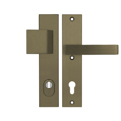 Klamko Pochwyt AXA Royal Flex ++ F4 stare złoto rozstaw 92 mm