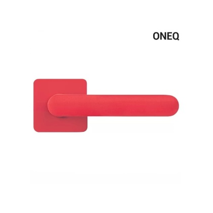 Klamka One Q truskawkowa czerwień na rozecie kwadratowej Colombo