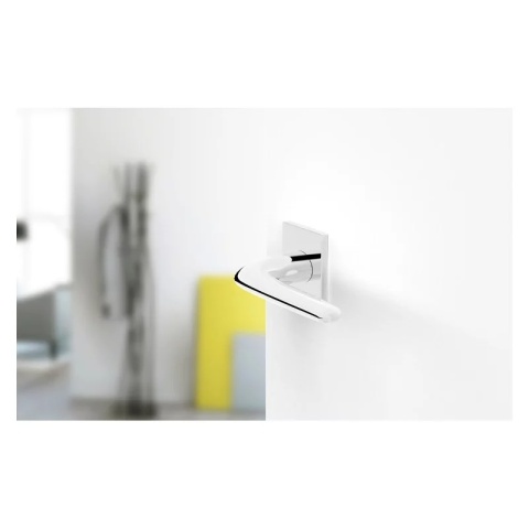 Klamka Moon Slim chrom błyszczący na rozecie kwadratowej Corona