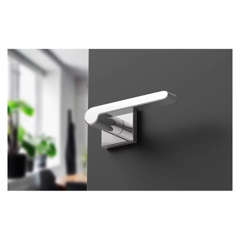 Klamka Pandora chrom na rozecie kwadratowej Corona