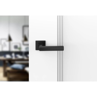 Klamka Royal Slim czarna na rozecie kwadratowej Corona