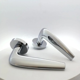 Klamka Soft chrom na rozecie okrągłej Corona