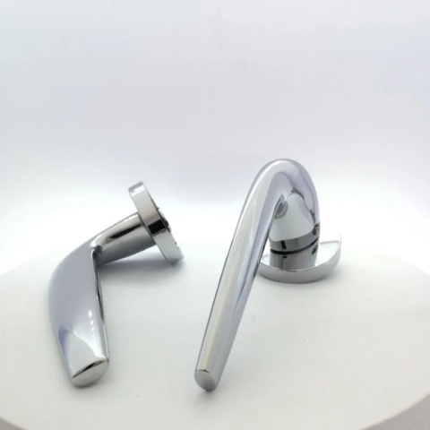 Klamka Soft chrom na rozecie okrągłej Corona