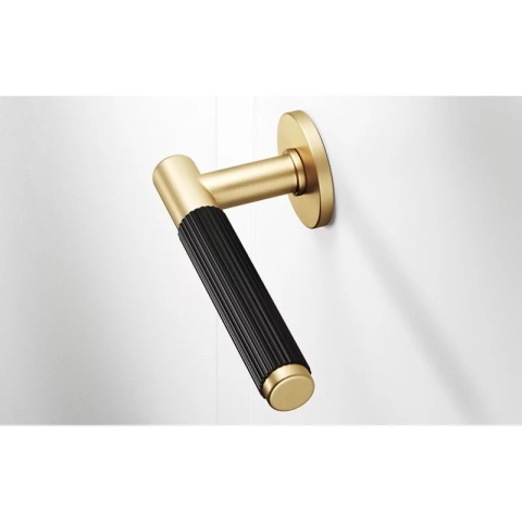 Klamka Time Linear Slim mosiądz matowy/czarny na rozecie okrągłej Corona