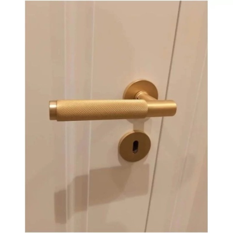 Klamka Time Slim mosiądz matowy na rozecie okrągłej Corona